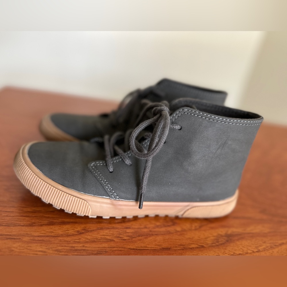 Cat & Jack Grey Boy Size 1 Dressy Boots